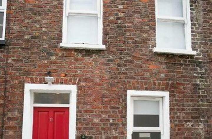 Amazing 3 Bedroom Home, Prime Bt1 Postcode And City Centre Location Belfast Kültér fotó